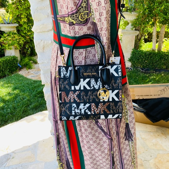 Michael Kors Graphic logo Mercer Satchel&wallet - Picture 14 of 16